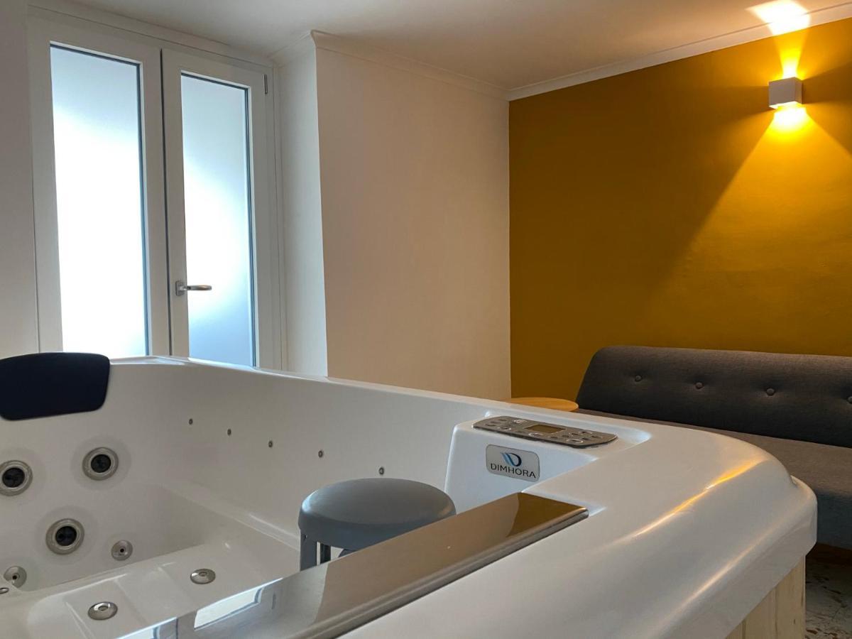 Charme Rooms Tarente Buitenkant foto