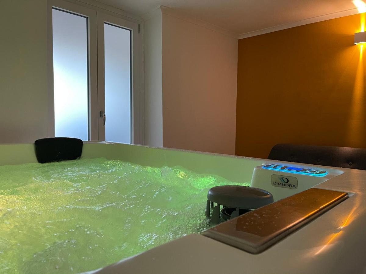 Charme Rooms Tarente Buitenkant foto